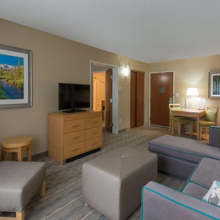 Holiday Inn Express & Suites Wheat Ridge-Denver West By Ihg Εξωτερικό φωτογραφία