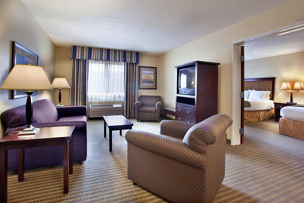 Holiday Inn Express & Suites Wheat Ridge-Denver West By Ihg Δωμάτιο φωτογραφία