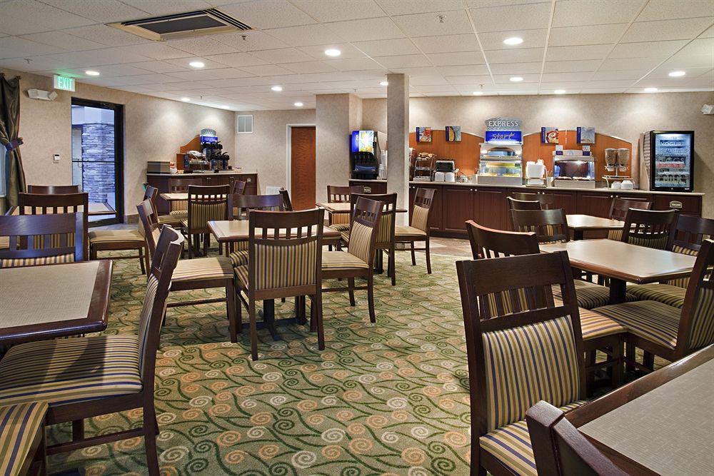 Holiday Inn Express & Suites Wheat Ridge-Denver West By Ihg Εστιατόριο φωτογραφία